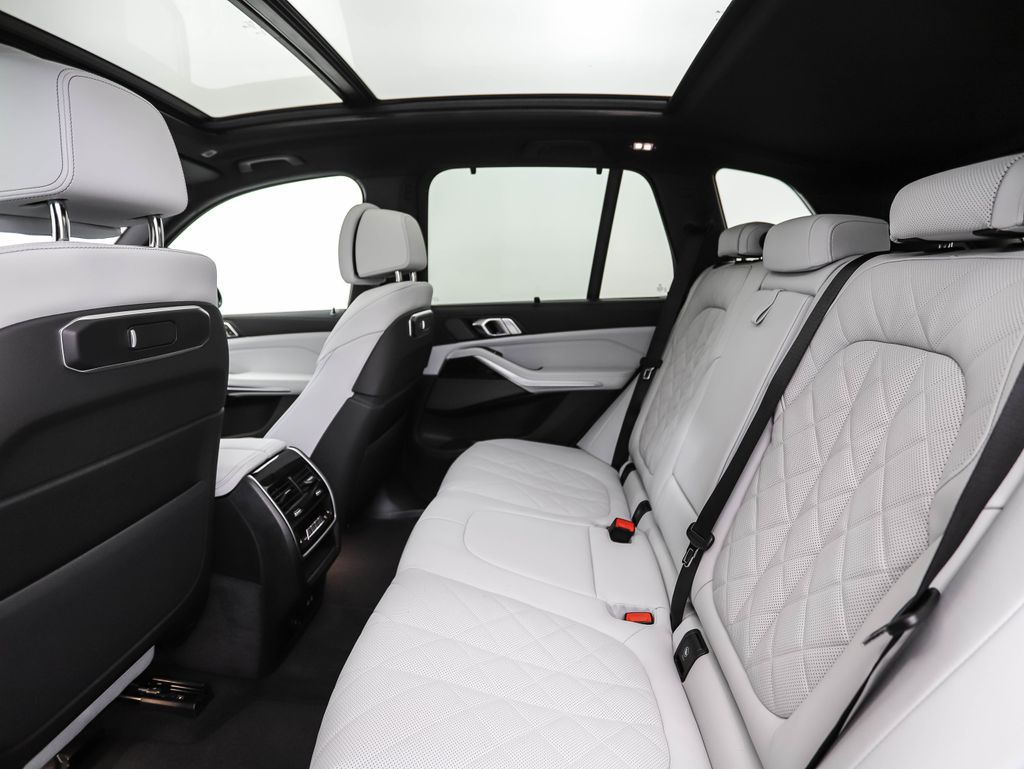 Thumbnail: 2026 BMW X5 - 22