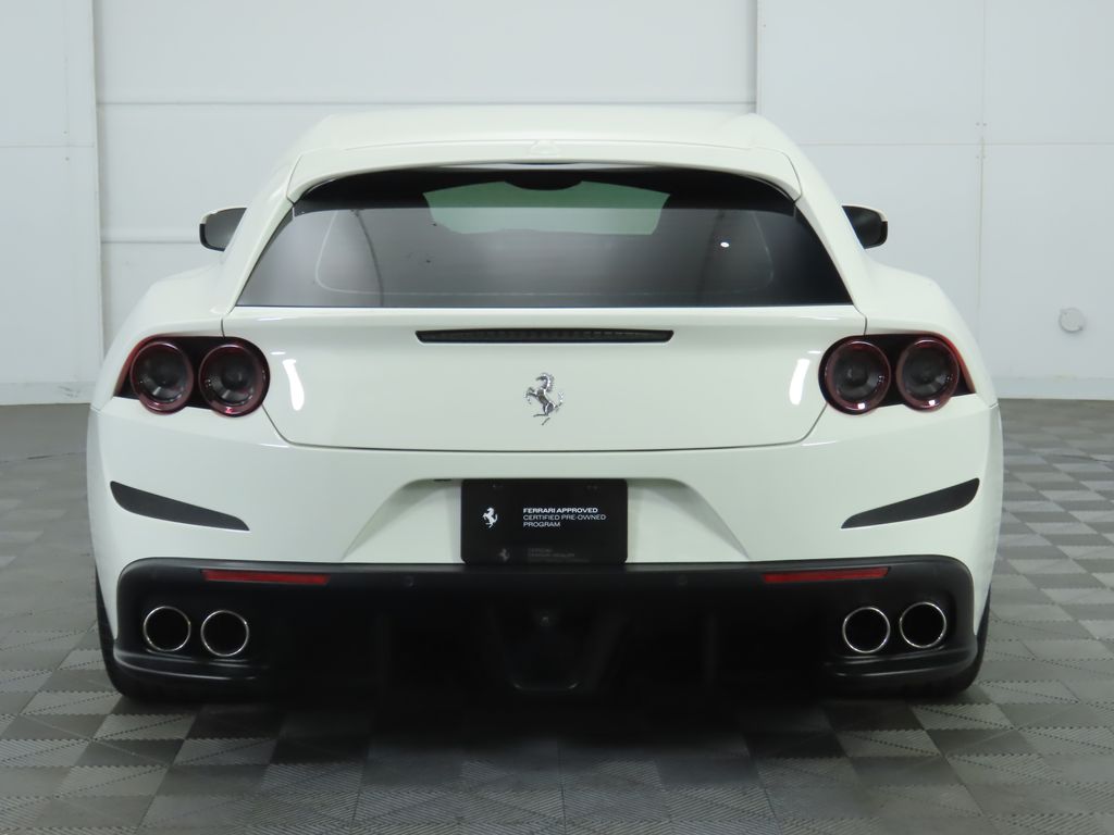 2019 Ferrari GTC4Lusso  6