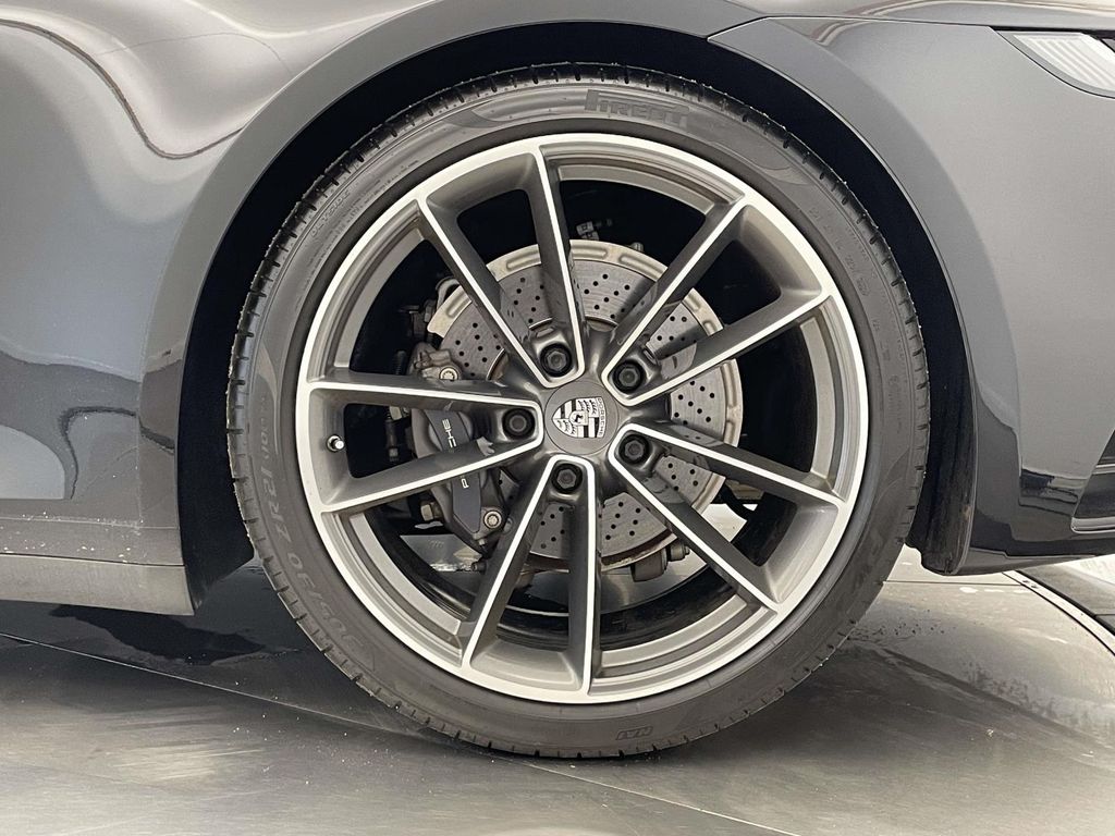 2021 Porsche 911 Carrera - 11