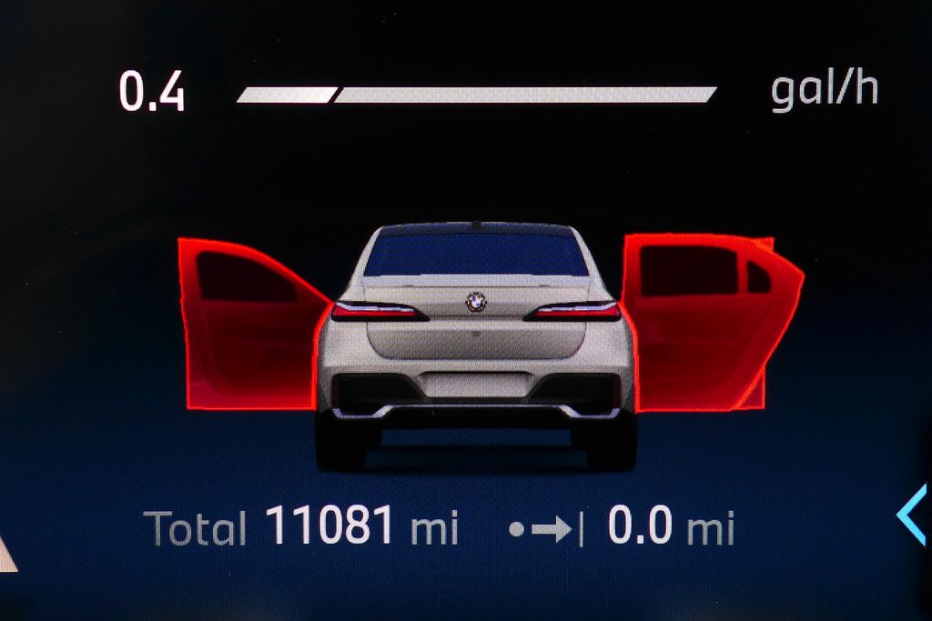 Thumbnail: 2025 BMW 7 Series - 31