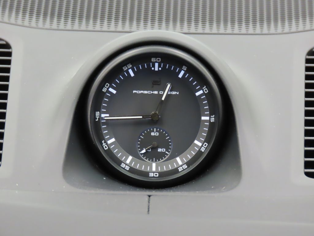 Thumbnail: 2025 Porsche  - 25