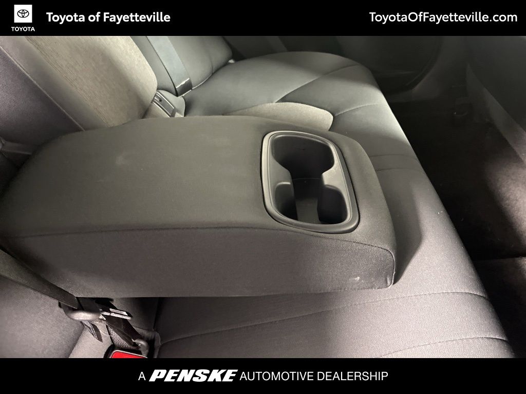 2019 Toyota Camry LE 8