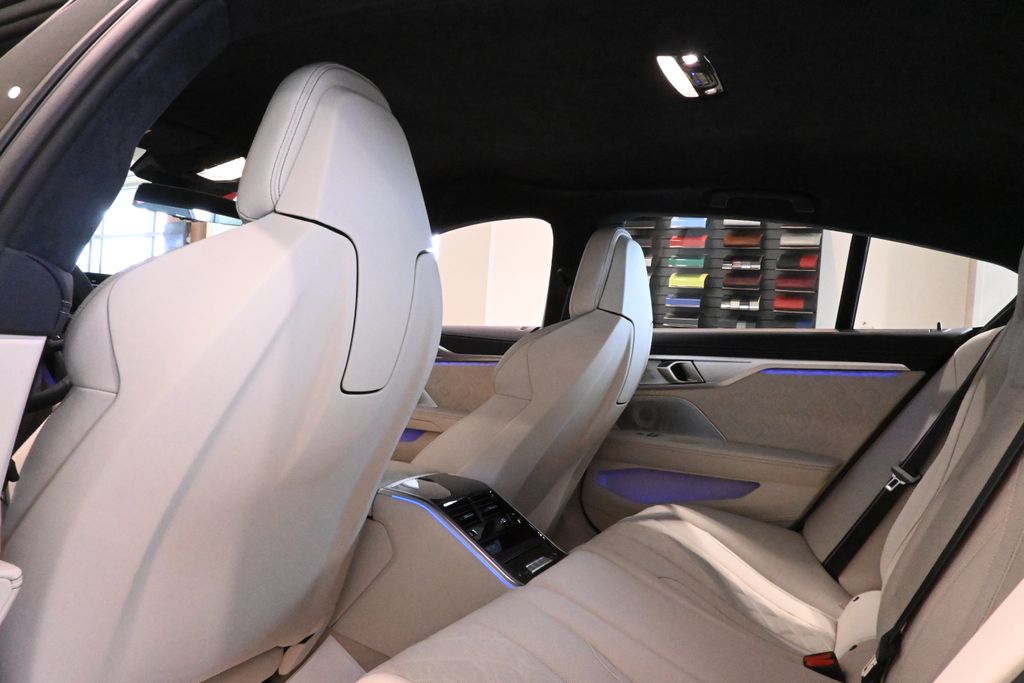 Thumbnail: 2025 BMW M8 - 27