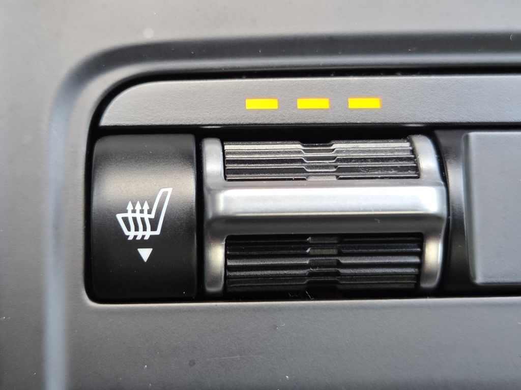 Used 2023 Black Kia GT-Line image 5