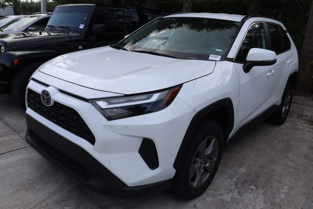 Thumbnail: 2024 Toyota RAV4 - 2