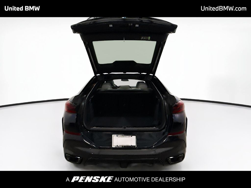 Thumbnail: 2026 BMW X6 - 14