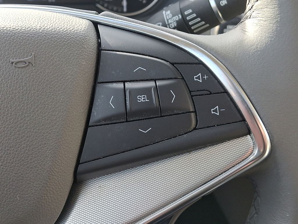 Thumbnail: 2021 Cadillac XT5 - 23