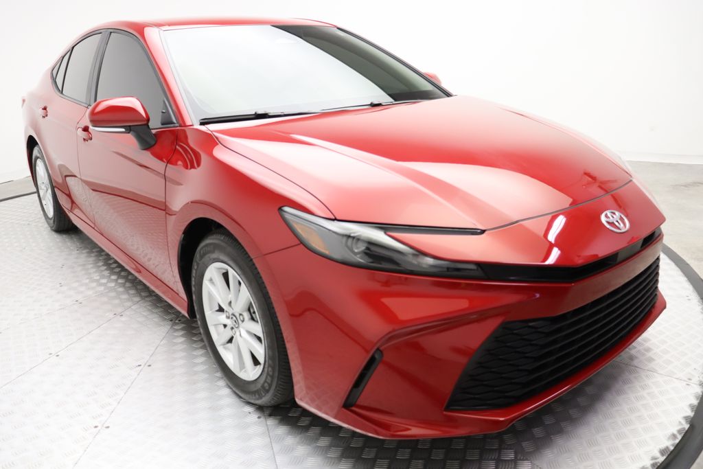 2025 Toyota Camry LE 6