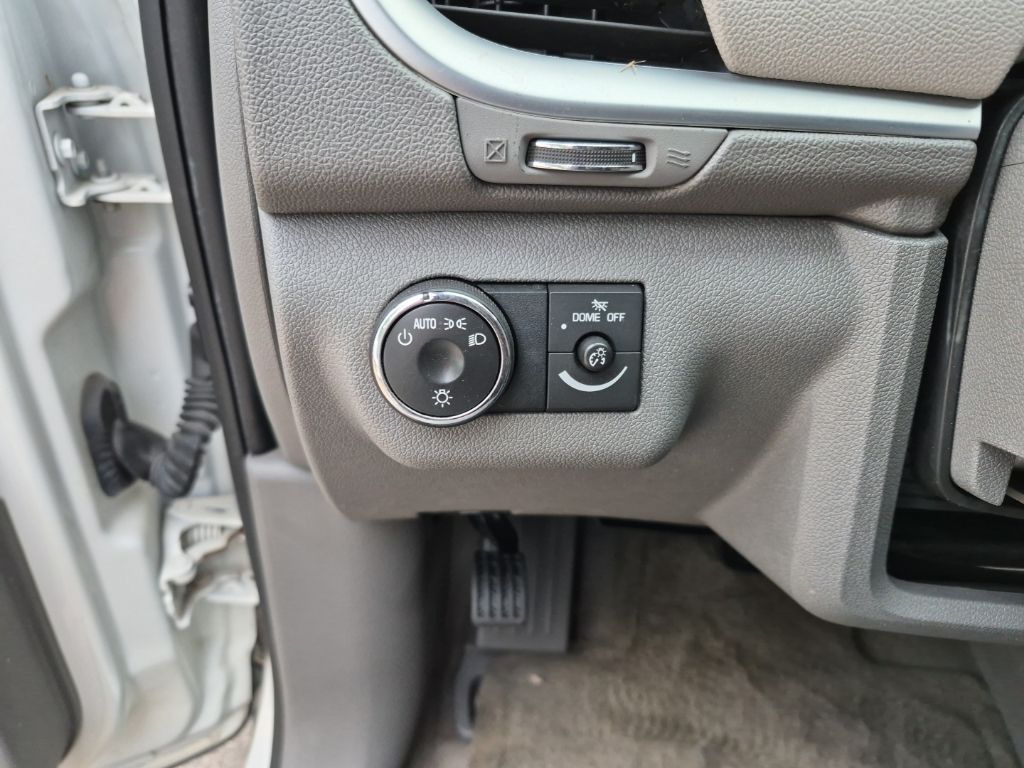 Used Car 2015 Chevrolet Traverse  Ls For Sale Under $10,000 In Austin, Texas