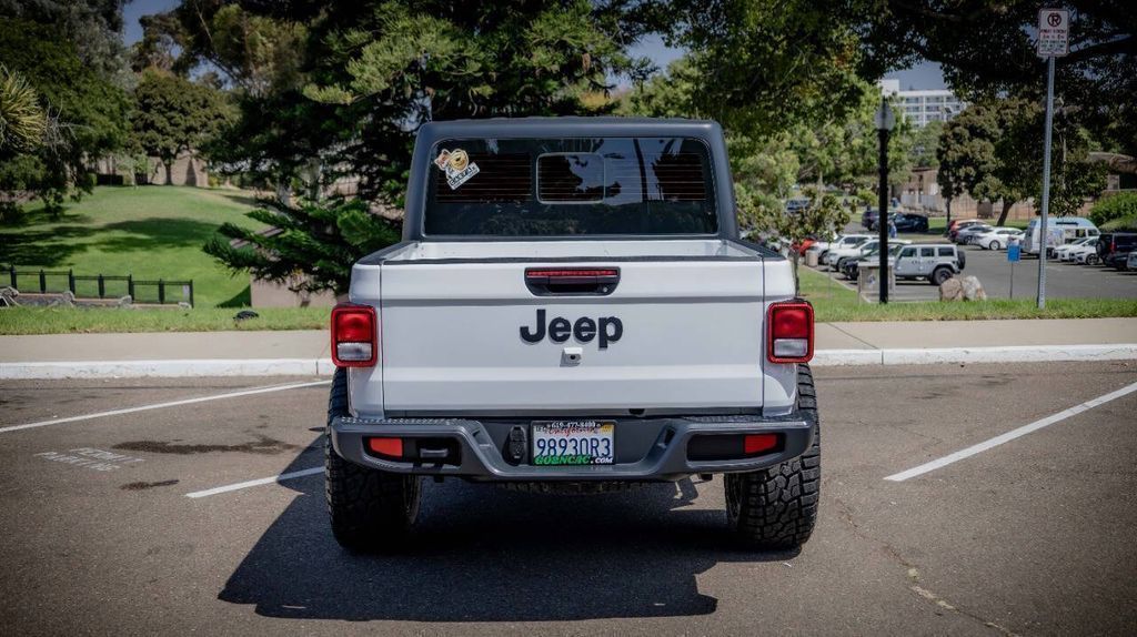 Used 2023 Jeep Gladiator Sport 4D Crew Cab