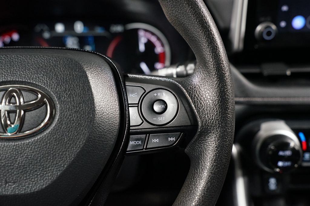 Thumbnail: 2025 Toyota RAV4 - 13