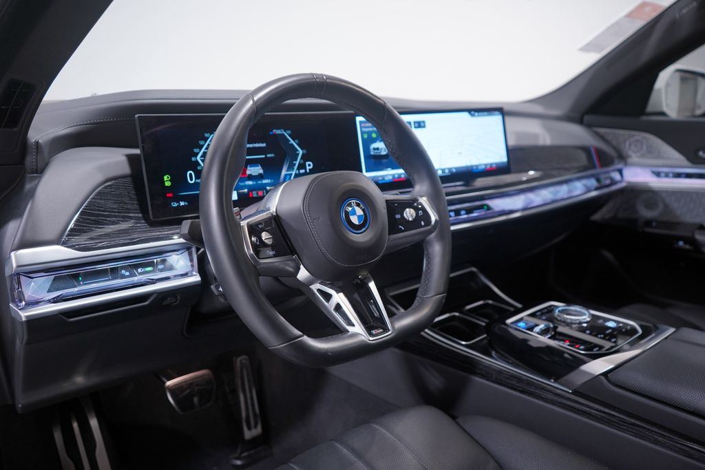 2024 BMW i7 eDrive50 6