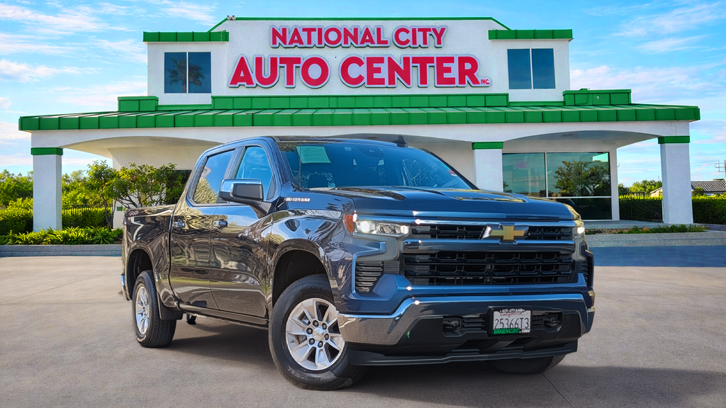 Used 2022 Chevrolet Silverado 1500 LT 4D Crew Cab