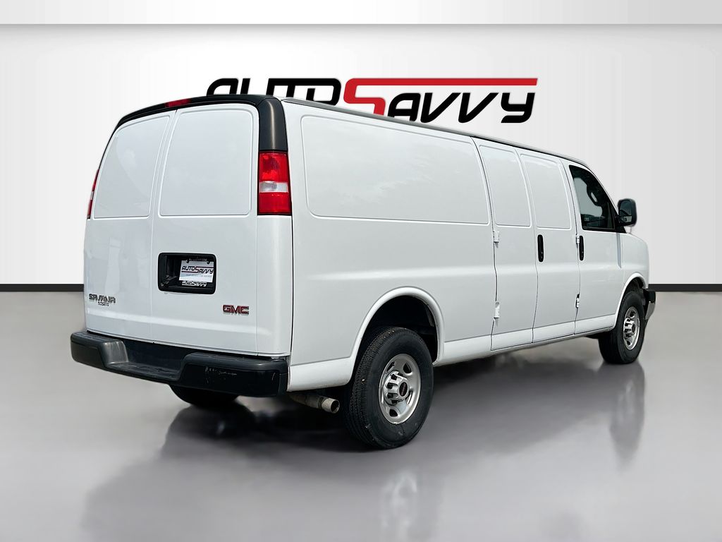 Used 2023 White GMC Work Van image 7