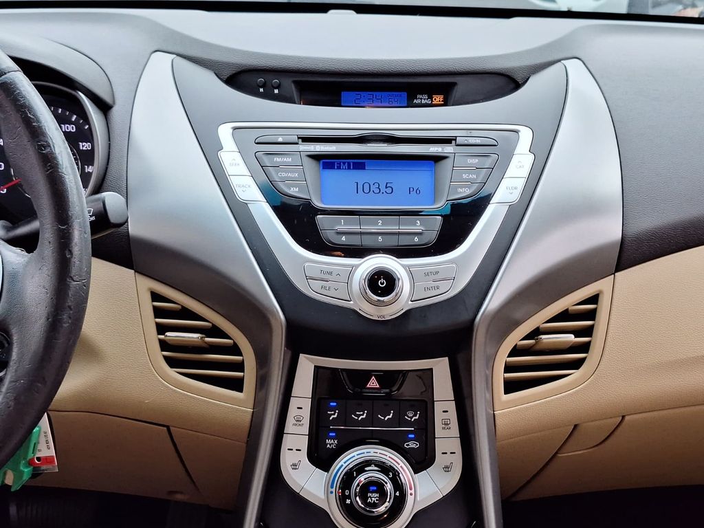 Thumbnail: 2013 Hyundai Elantra - 14