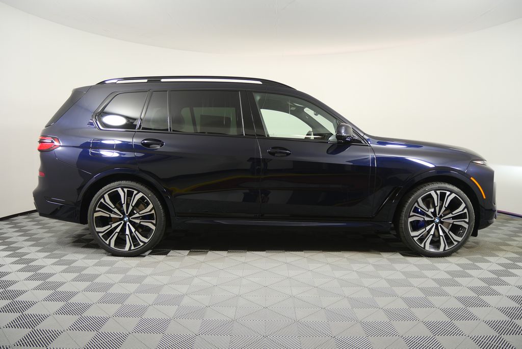 Thumbnail: 2026 BMW X7 - 2