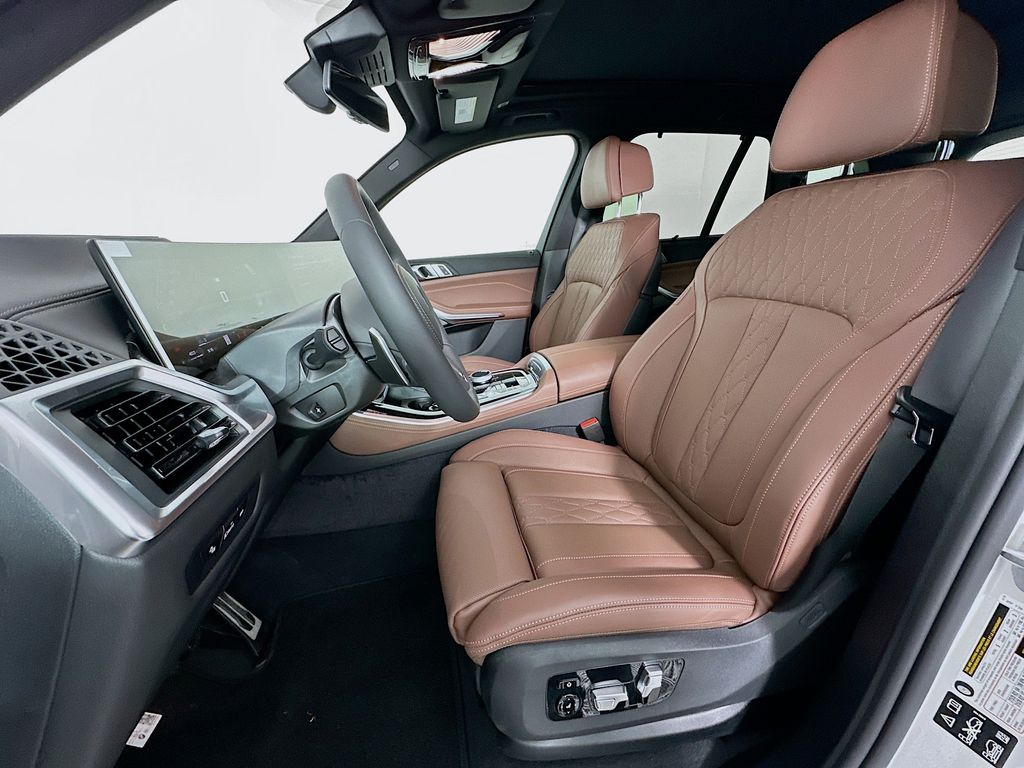 Thumbnail: 2026 BMW X5 - 16