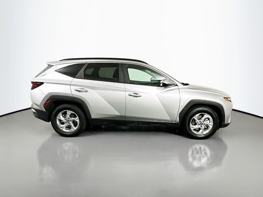 Thumbnail: 2024 Hyundai Tucson - 4