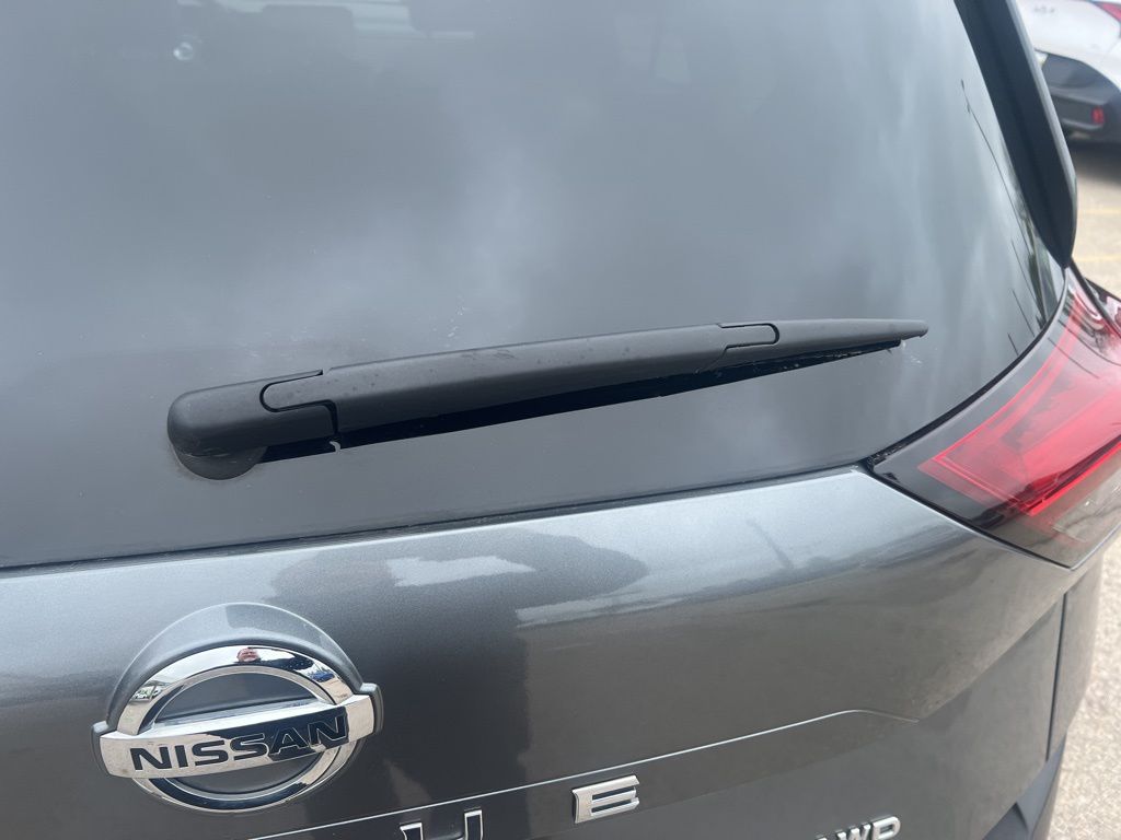 2021 Nissan Rogue SL photo