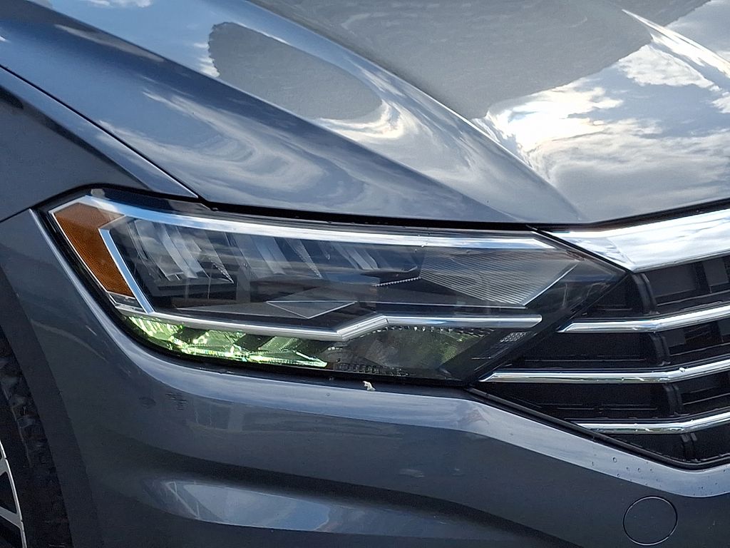 Thumbnail: 2021 Volkswagen Jetta - 28