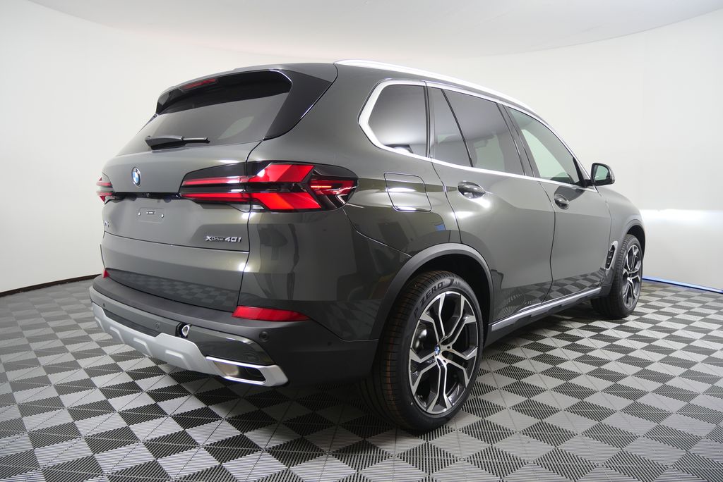 Thumbnail: 2026 BMW X5 - 3