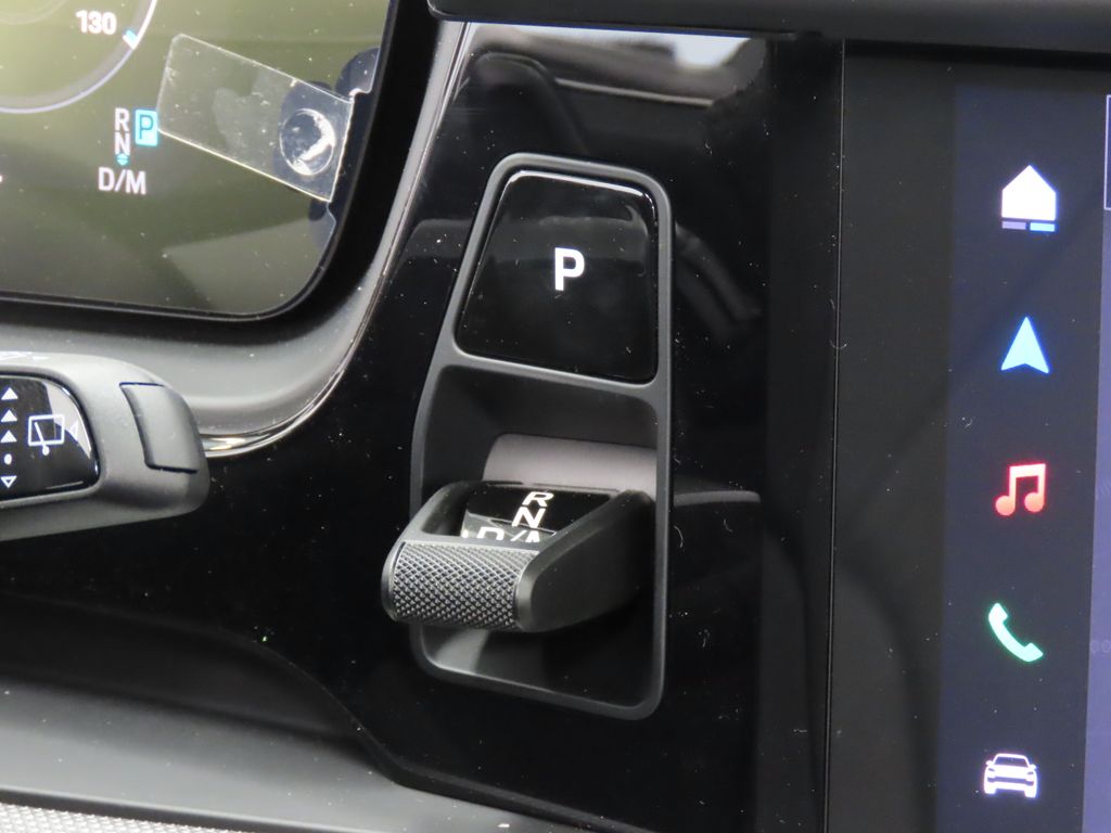 Thumbnail: 2026 Porsche Cayenne - 25