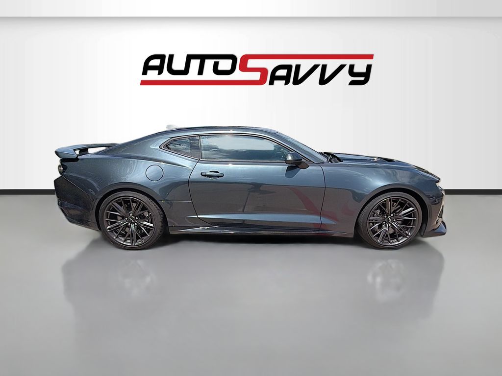 Used 2022 Gray Chevrolet ZL1 image 8