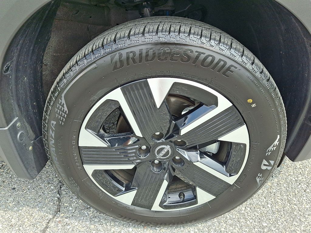2026 Nissan Kicks — photo 9