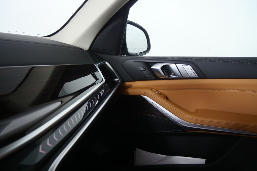 2026 BMW X7 xDrive40i 25
