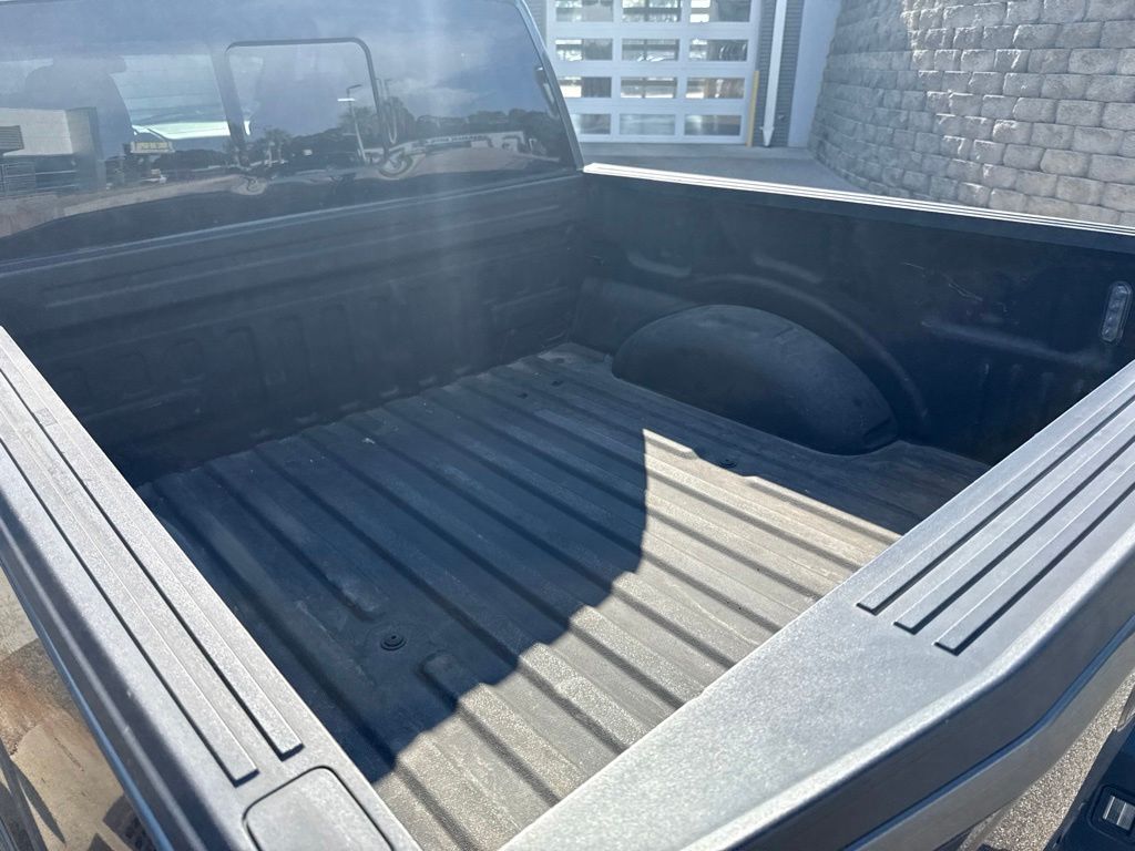 2019 Magnetic Metallic Ford F-150 XLT RWD Truck
