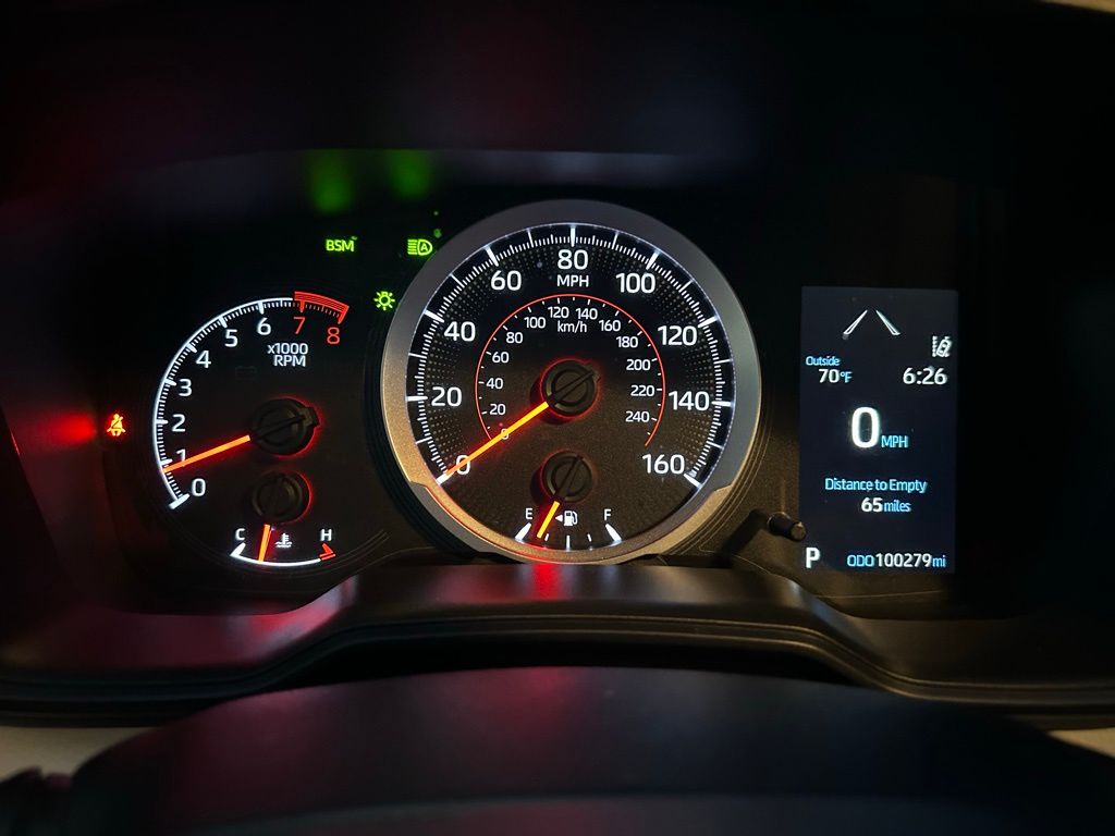 Thumbnail: 2021 Toyota Corolla - 22