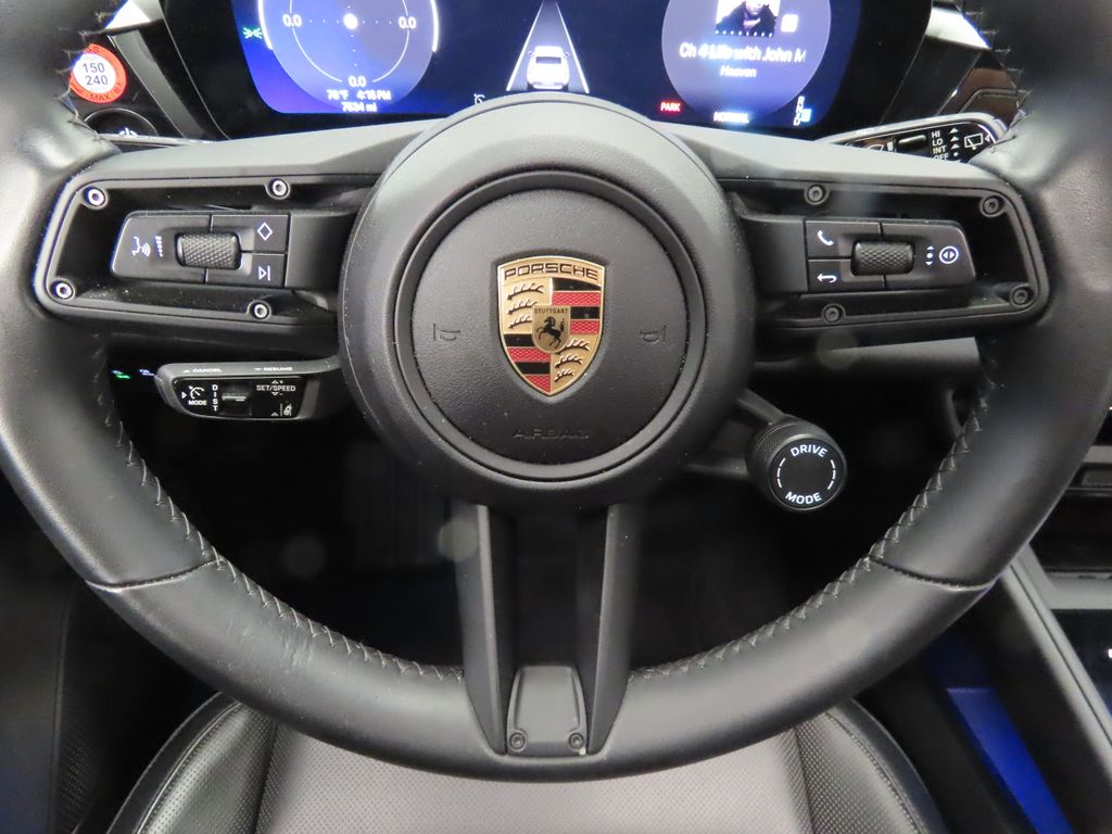 Thumbnail: 2024 Porsche Macan - 20