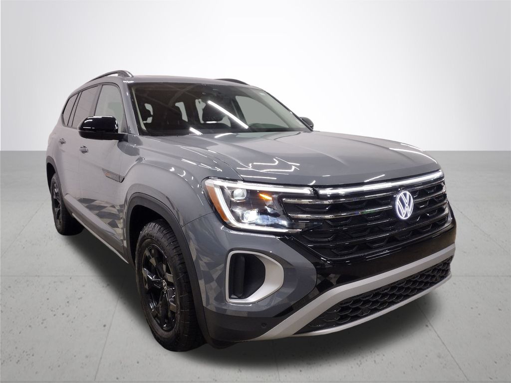 2025 Volkswagen Atlas 2.0T Peak Edition SE W/Tech