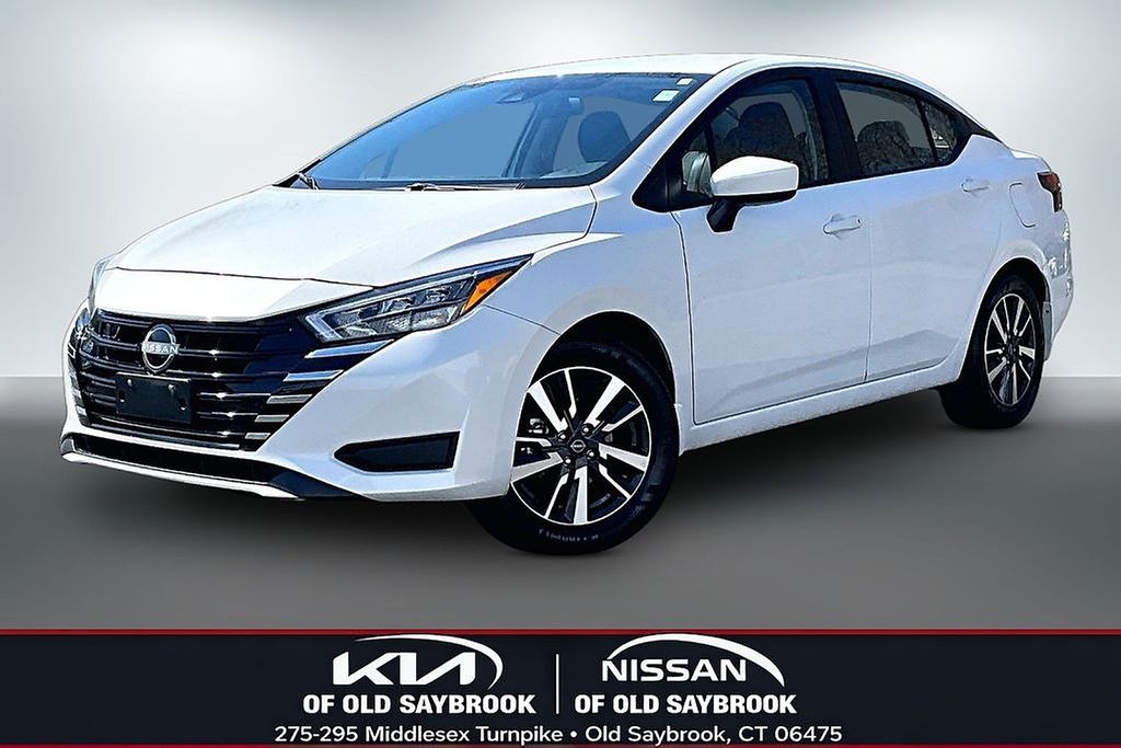 Aspen White Tricoat 2025 Nissan Versa Sedan Front-Wheel Drive Continuously Variable Transmission