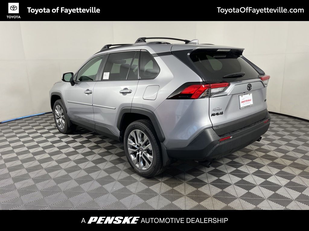 2025 Toyota RAV4 XLE Premium 14