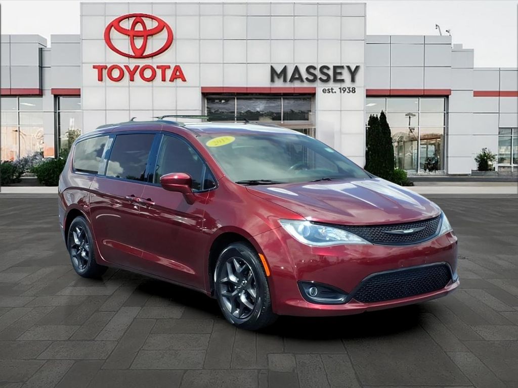  2018 Chrysler Pacifica Touring L FWD   