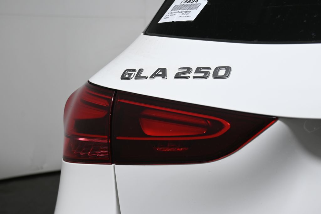 Thumbnail: 2026 Mercedes-Benz GLA - 11