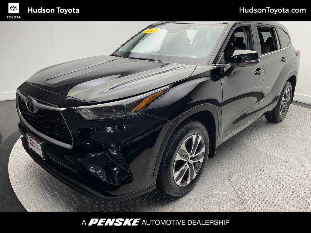 2023 Toyota Highlander XLE -
                Jersey City, NJ