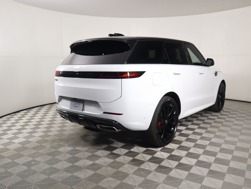 Thumbnail: 2025 Land Rover Range Rover Sport - 5