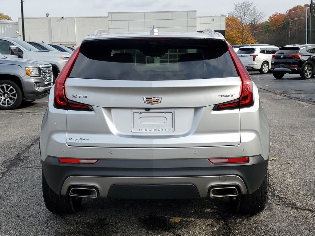 2022 Cadillac XT4 Premium Luxury 6