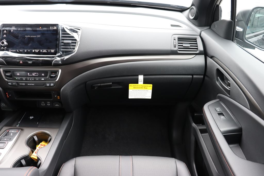 Thumbnail: 2026 Honda Ridgeline - 15