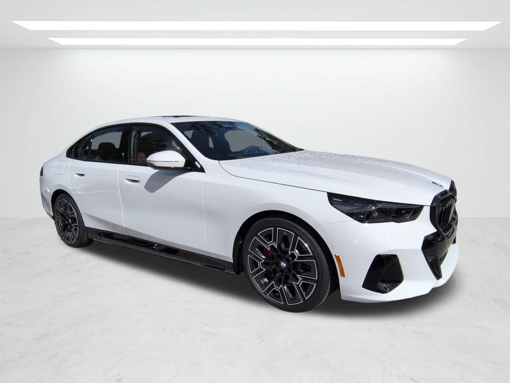 New 2027 White BMW eDrive40 image 2