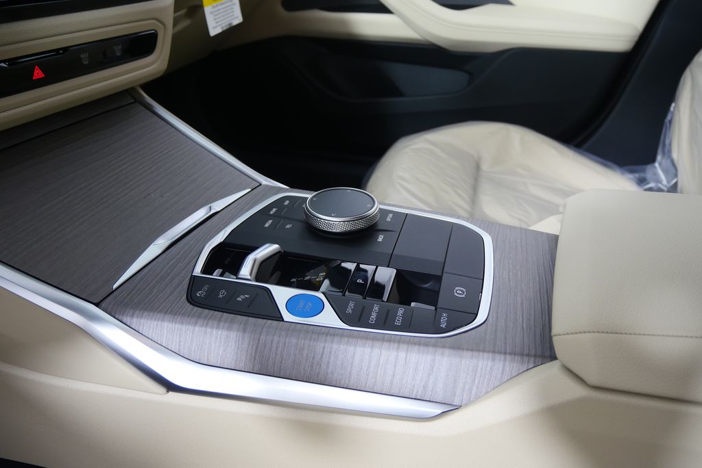 2025 BMW i4 eDrive40 23