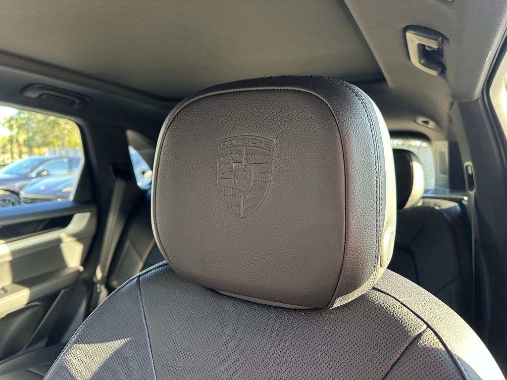 Thumbnail: 2026 Porsche Cayenne - 23