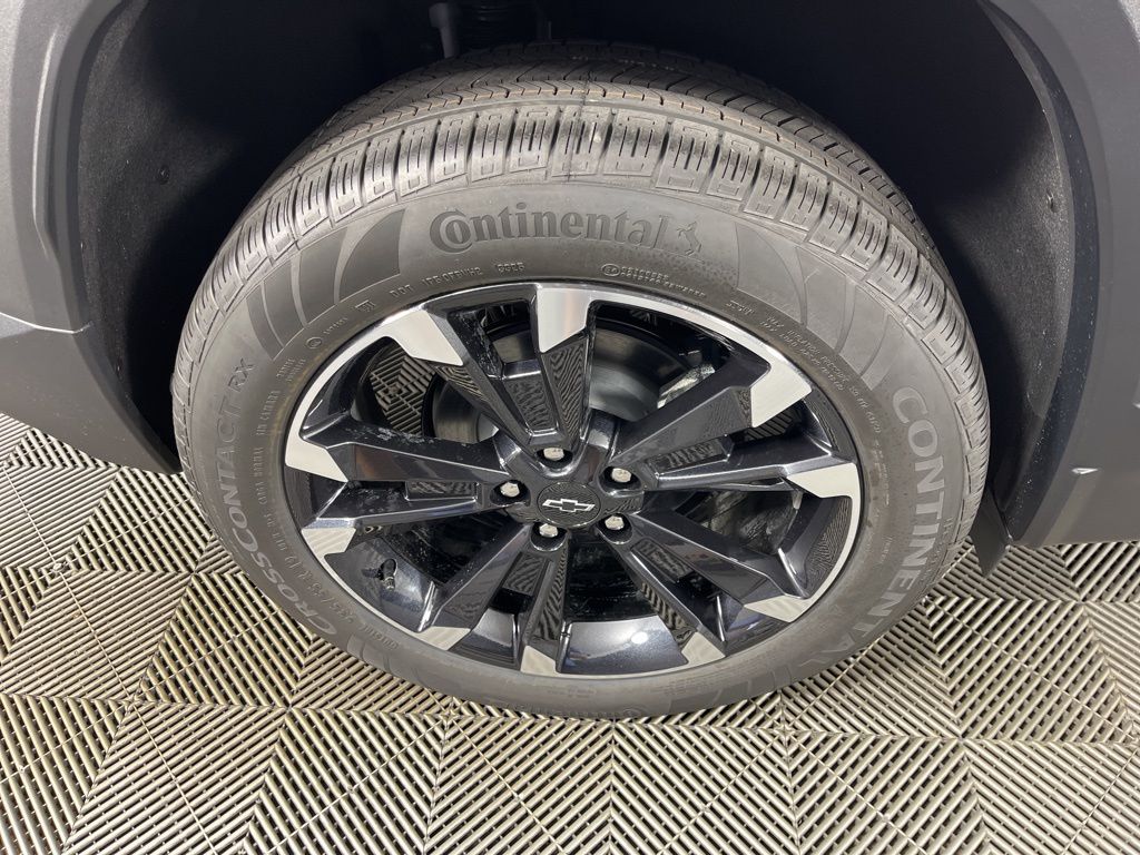 Thumbnail: 2026 Chevrolet Equinox - 15