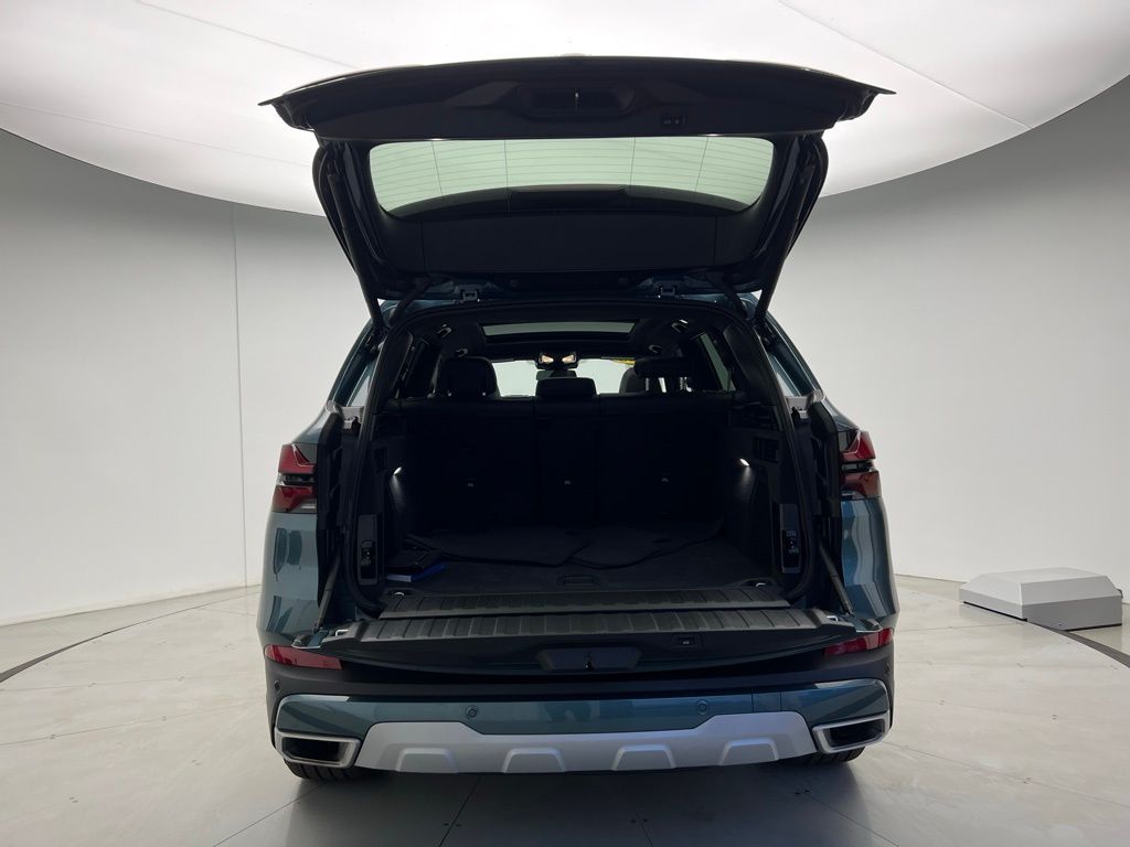 Thumbnail: 2025 BMW X5 - 5