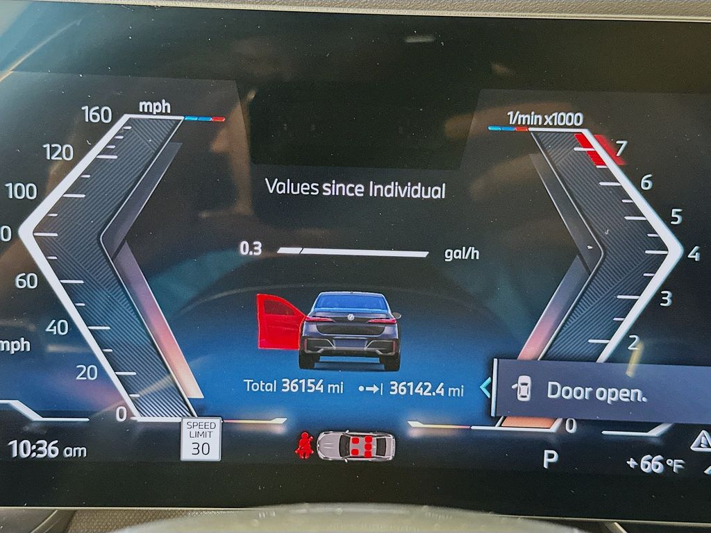 Thumbnail: 2023 BMW 7 Series - 12