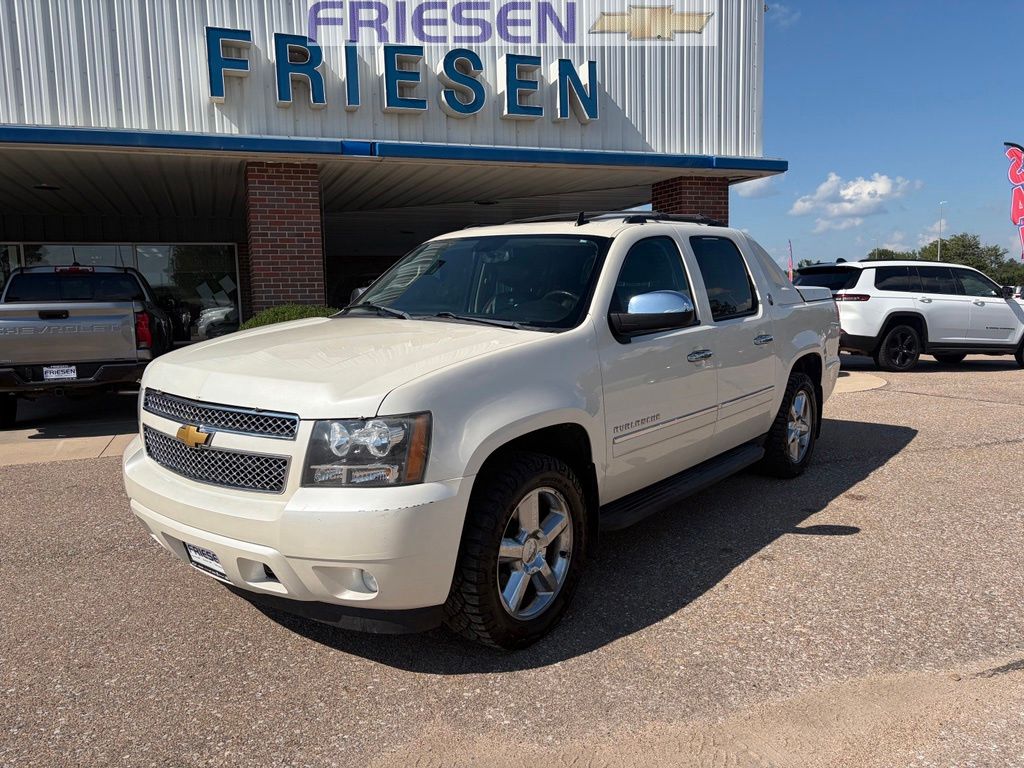 2013 Chevrolet Avalanche LTZ Black Diamond Edition 4WD