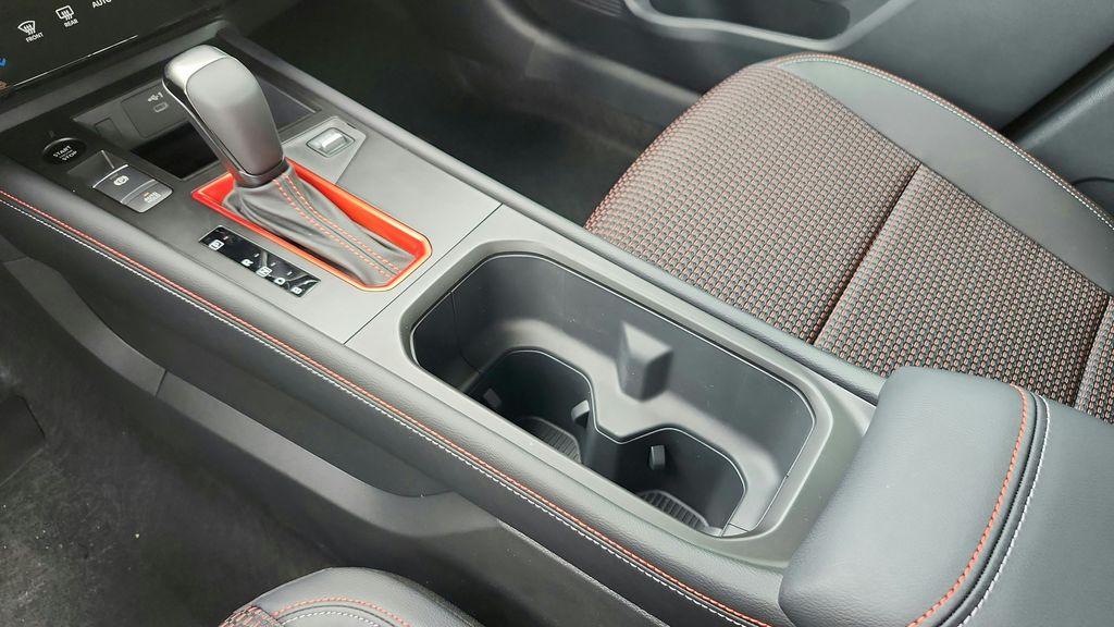 2025 Nissan Kicks