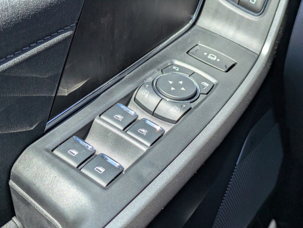 2026 Ford F-350 Super Duty LARIAT